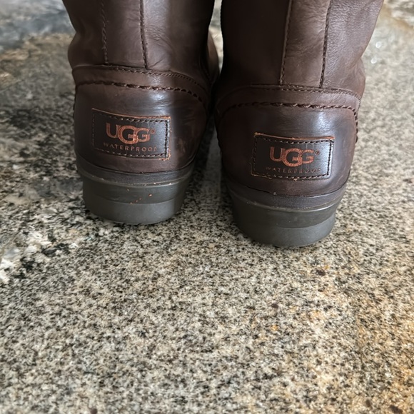 UGG boots “Elsa” tall sz 7 brown lace up - Picture 3 of 10